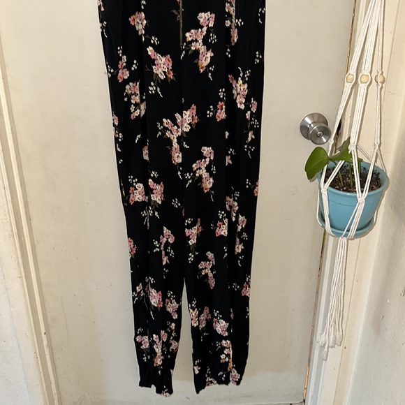 Wild fable floral cold shoulder jumpsuit - Picture 12 of 13